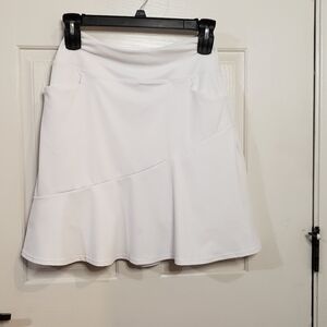 Baleaf size Medium white activewear skort